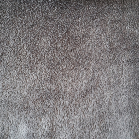 Cozy Gray Longsleeve Turtleneck - Picture 4 of 7